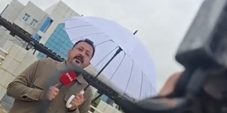 حماية  وزارة الاوقاف  في  كردستان  تمنع صحفي من التصوير