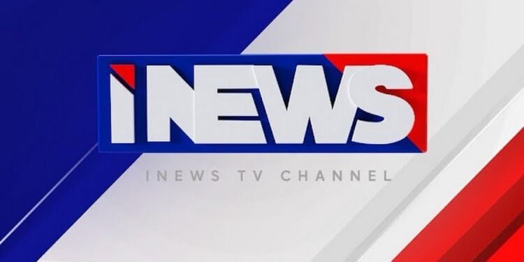 قوة أمنية تعتقل مصورًا تلفزيونيًا خلال تغطيته لتظاهرات في النجف